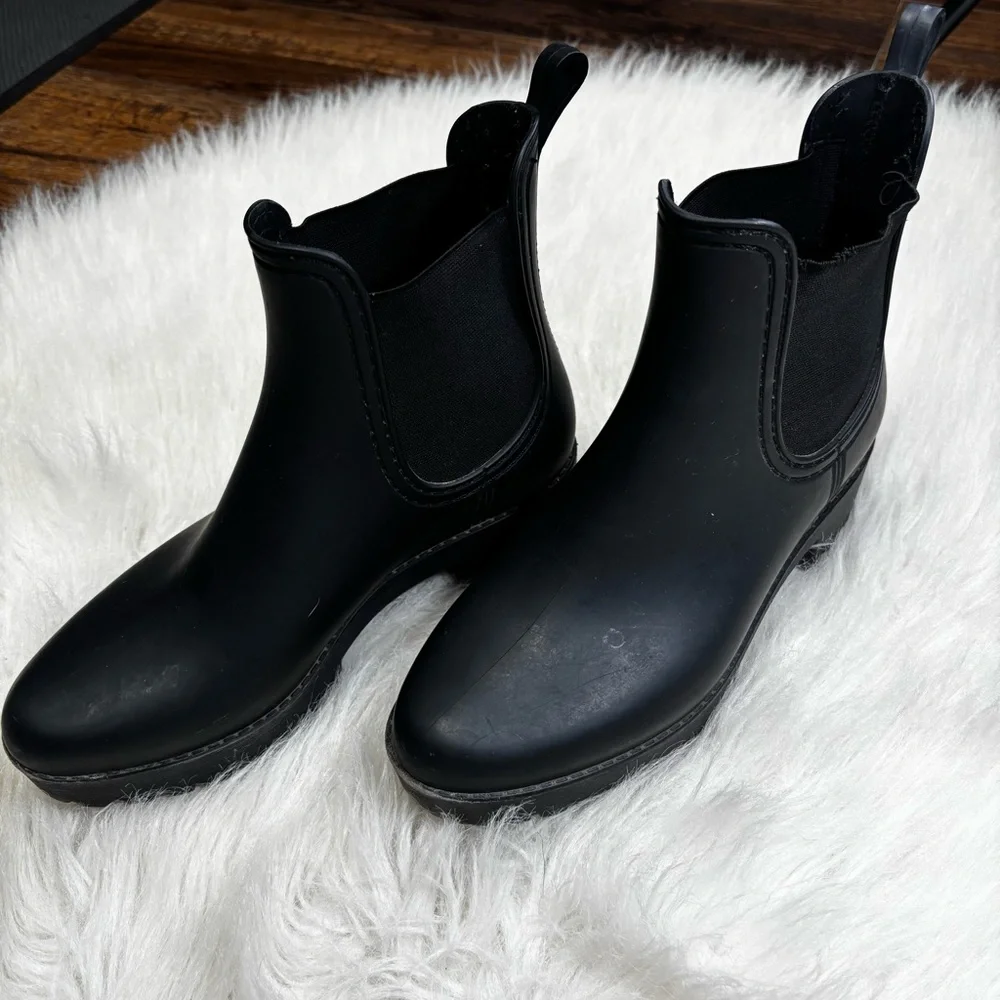 Jeffrey Campbell Black Chelsea Short Rubber Rain Boots size 6